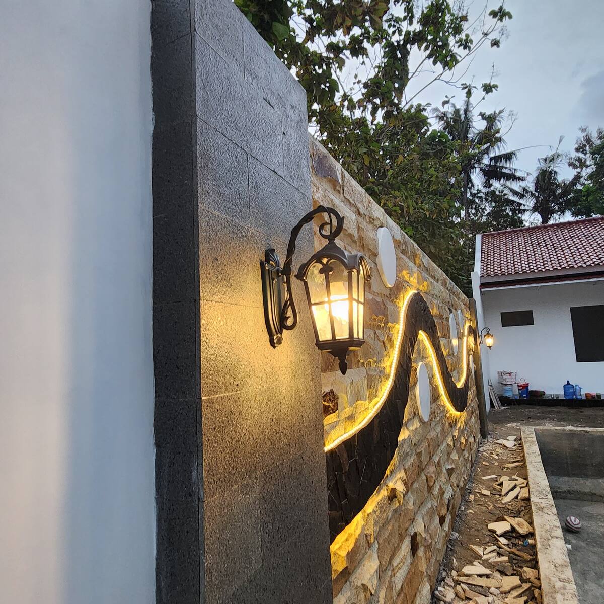 Proyek Dinding LED